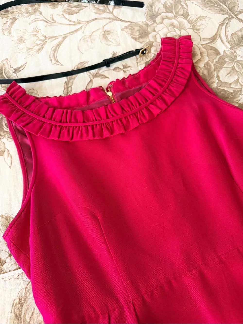 ♠️ Kate Spade Sleeveless Cocktail Dress with Ruffled Neck - Fuschia Sz 12